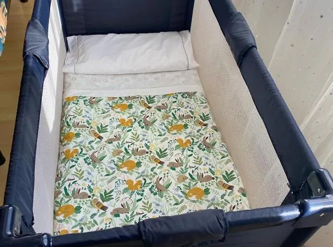 Centro Comercial Travesia De アパート *